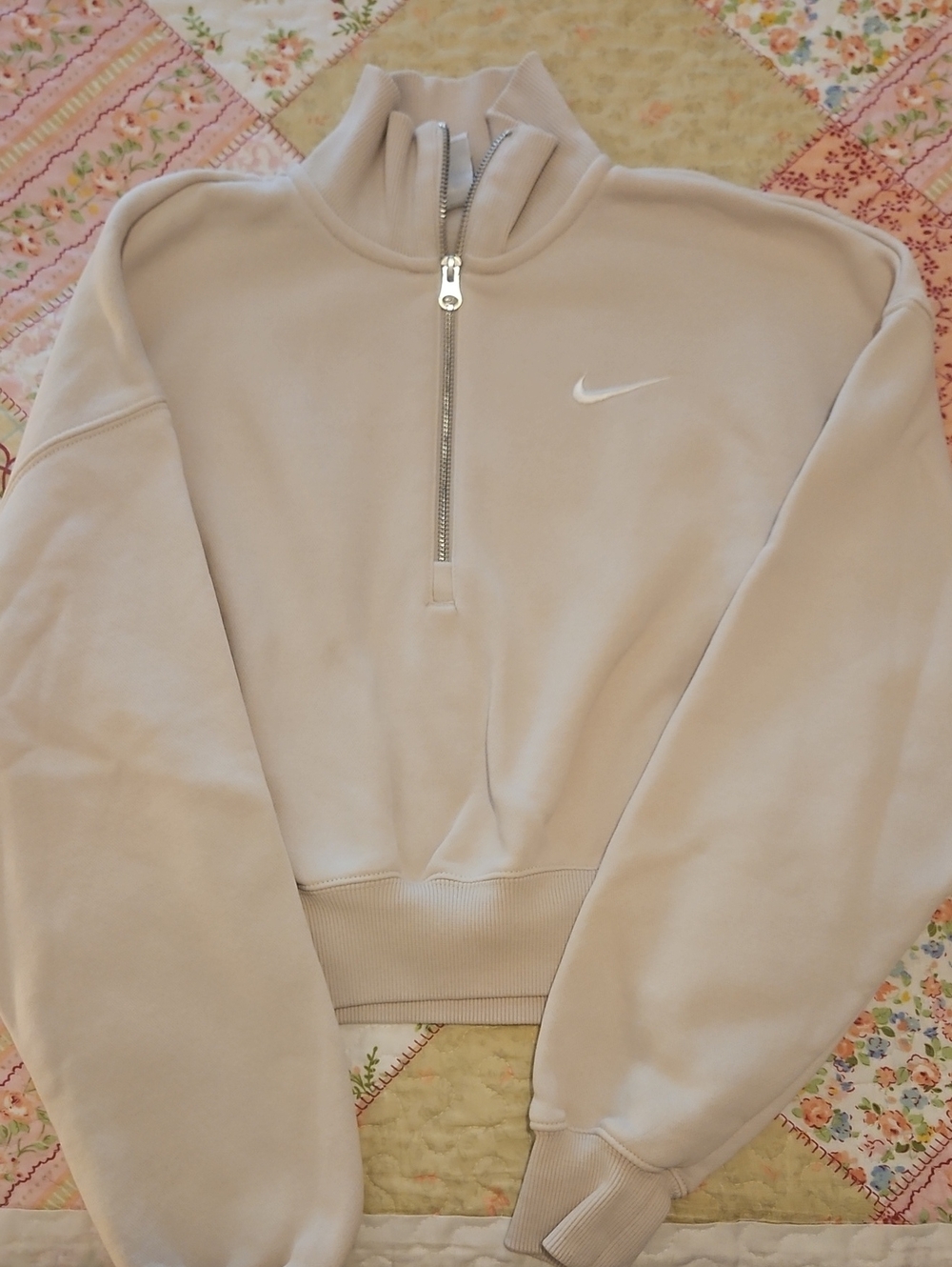 Nike Beige Crop Sweatshirt Size S